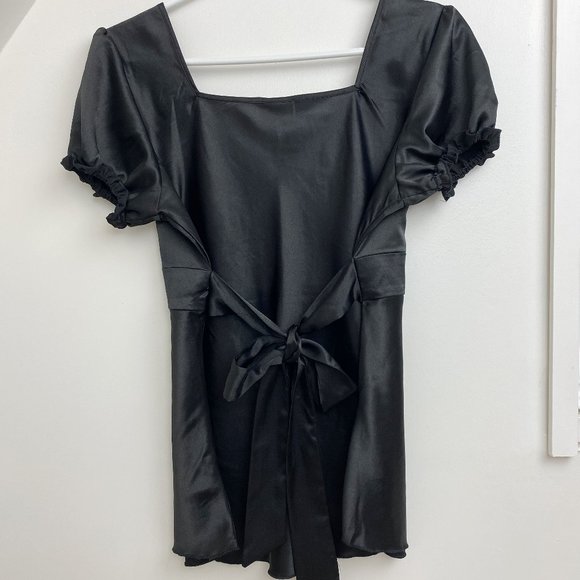BLACK RUCHED BUST TOP - Picture 5 of 7